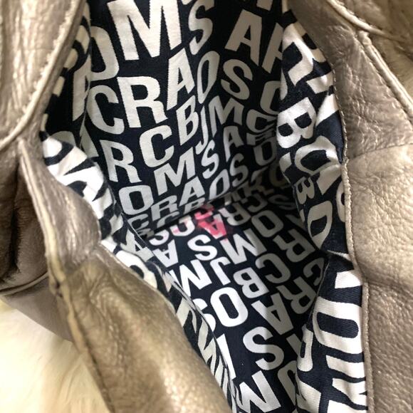 MARC JACOBS "TERI" Pewter Silver Leather Vintage N/S Totally Turnlock N/S Tote - Picture 9 of 16